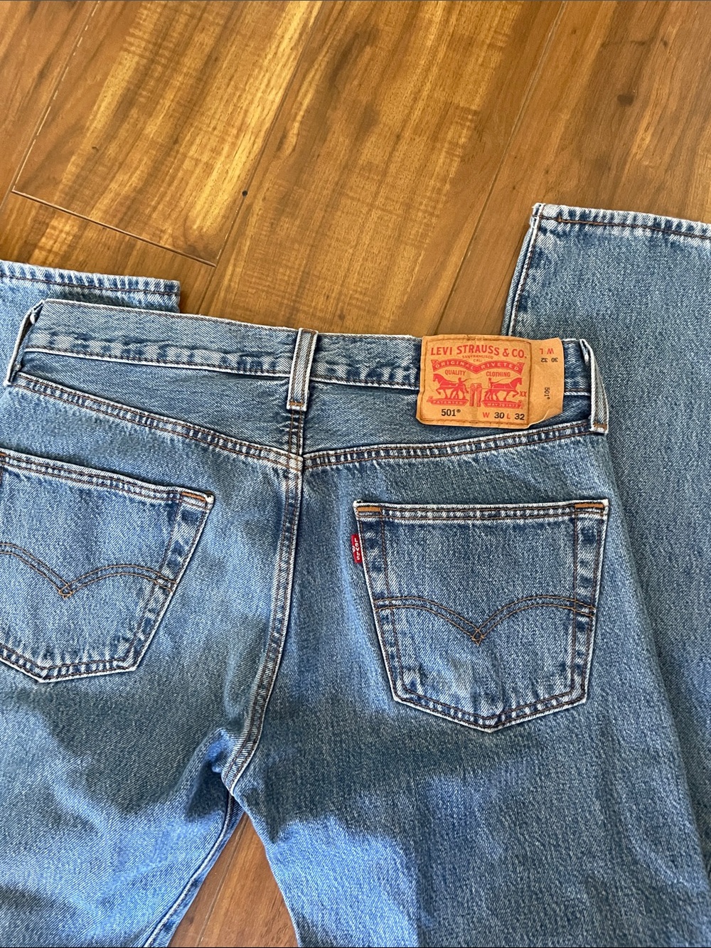 Levi's Straight Men's Jeans in Light Blue Denim